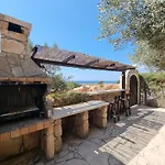 Villa Olive Peyia