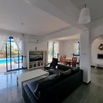 Villa Olive *