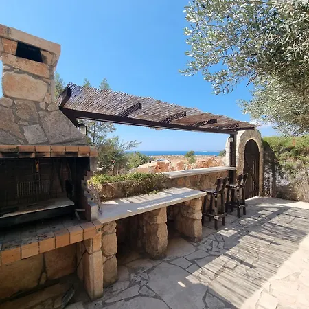 Villa Olive Peyia